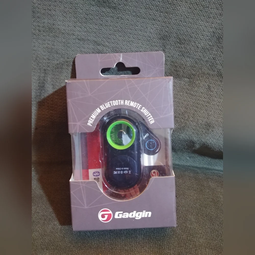 Gadgin Bluetooth Remote Shutter